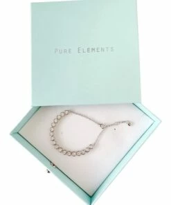 Pure Elements Hearts White CZ Tennis Bracelet 5 Pure Elements Hearts White CZ Tennis Bracelet -RAY-BAN Online Store 859850380 3 720x928