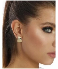 Barcs Modern Curve Gold Clip On Earring 7 Barcs Modern Curve Gold Clip On Earring -RAY-BAN Online Store 860522590 4 720x928
